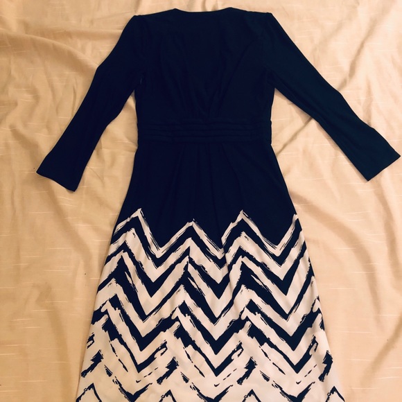 Max and Cleo Black/White Dress, Sz 2 - Picture 5 of 6
